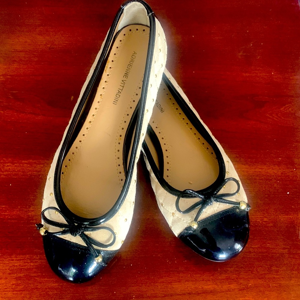 Adrienne Vittadini flats